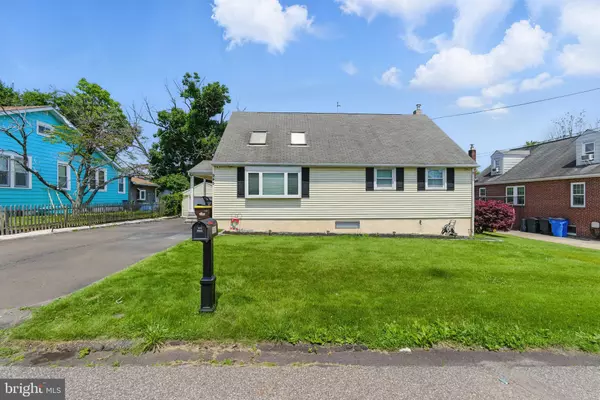 Bensalem, PA 19020,945 WALNUT AVE
