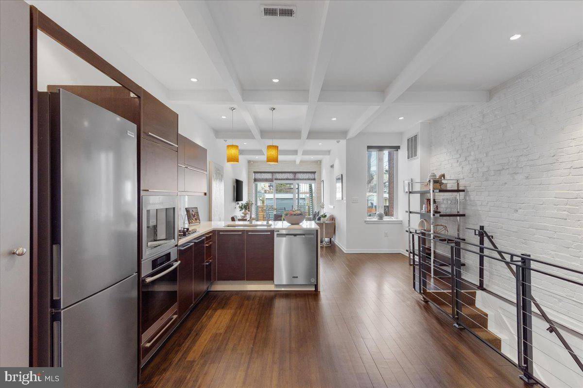 Washington, DC 20001,2223 1ST ST NW #1
