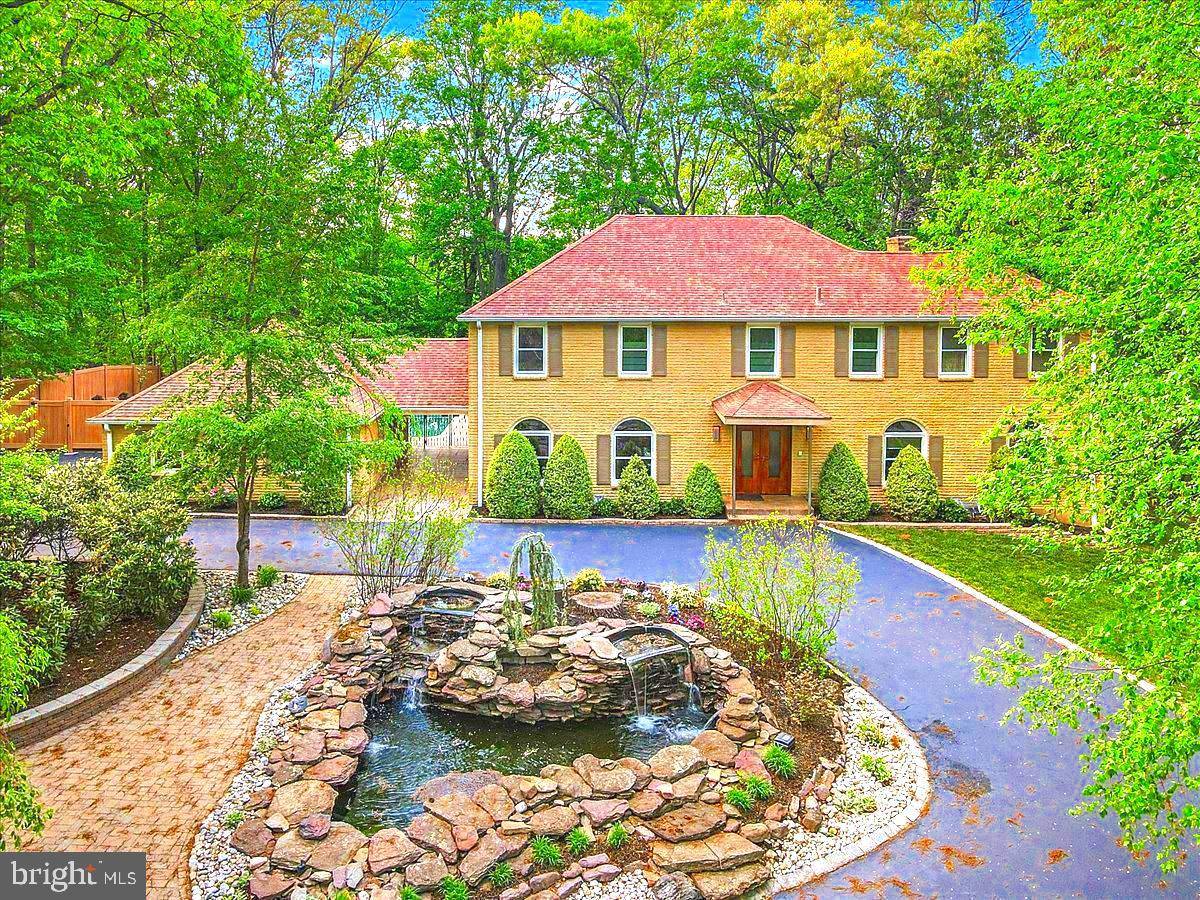 400 HIGHVIEW DR, Wayne, PA 19087