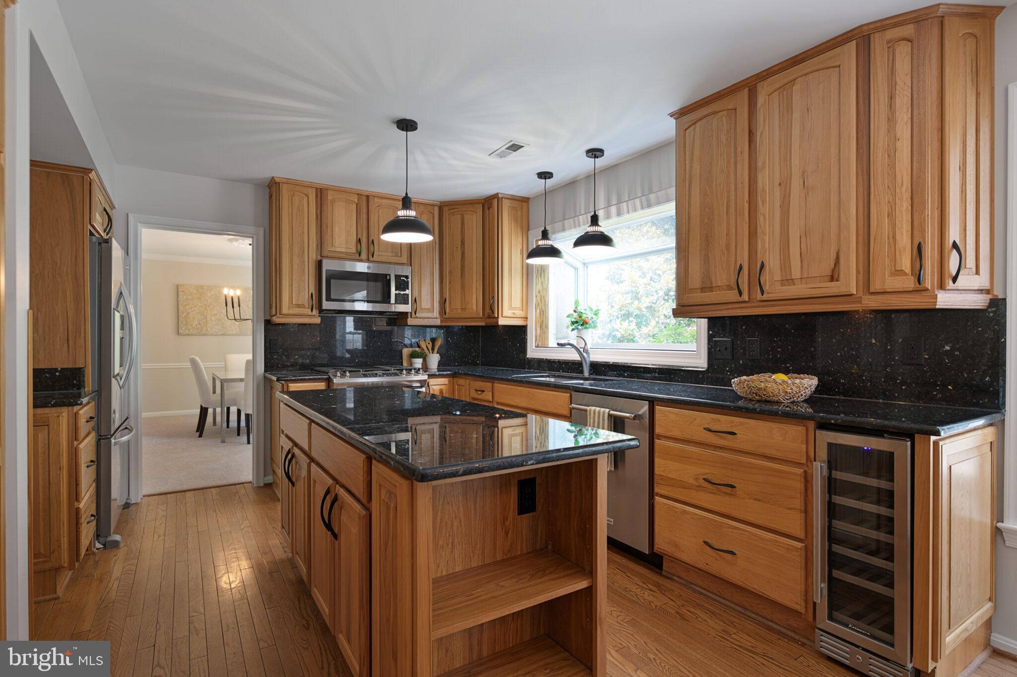 Chantilly, VA 20151,4322 GALESBURY LN