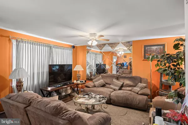 Lawnside, NJ 08045,518 CARVER CT