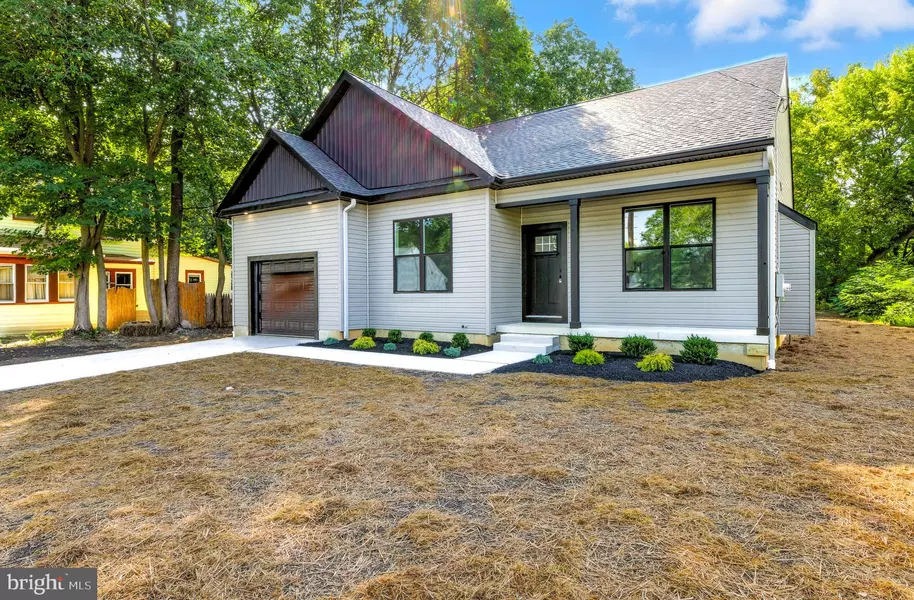 308 OAK ST, Williamstown, NJ 08094