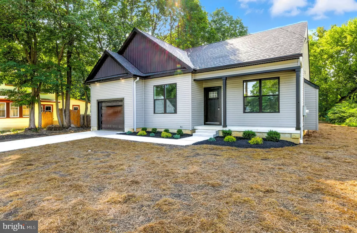 Williamstown, NJ 08094,308 OAK ST