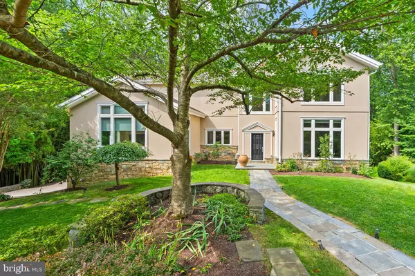 Arlington, VA 22207,3100 N MONROE ST