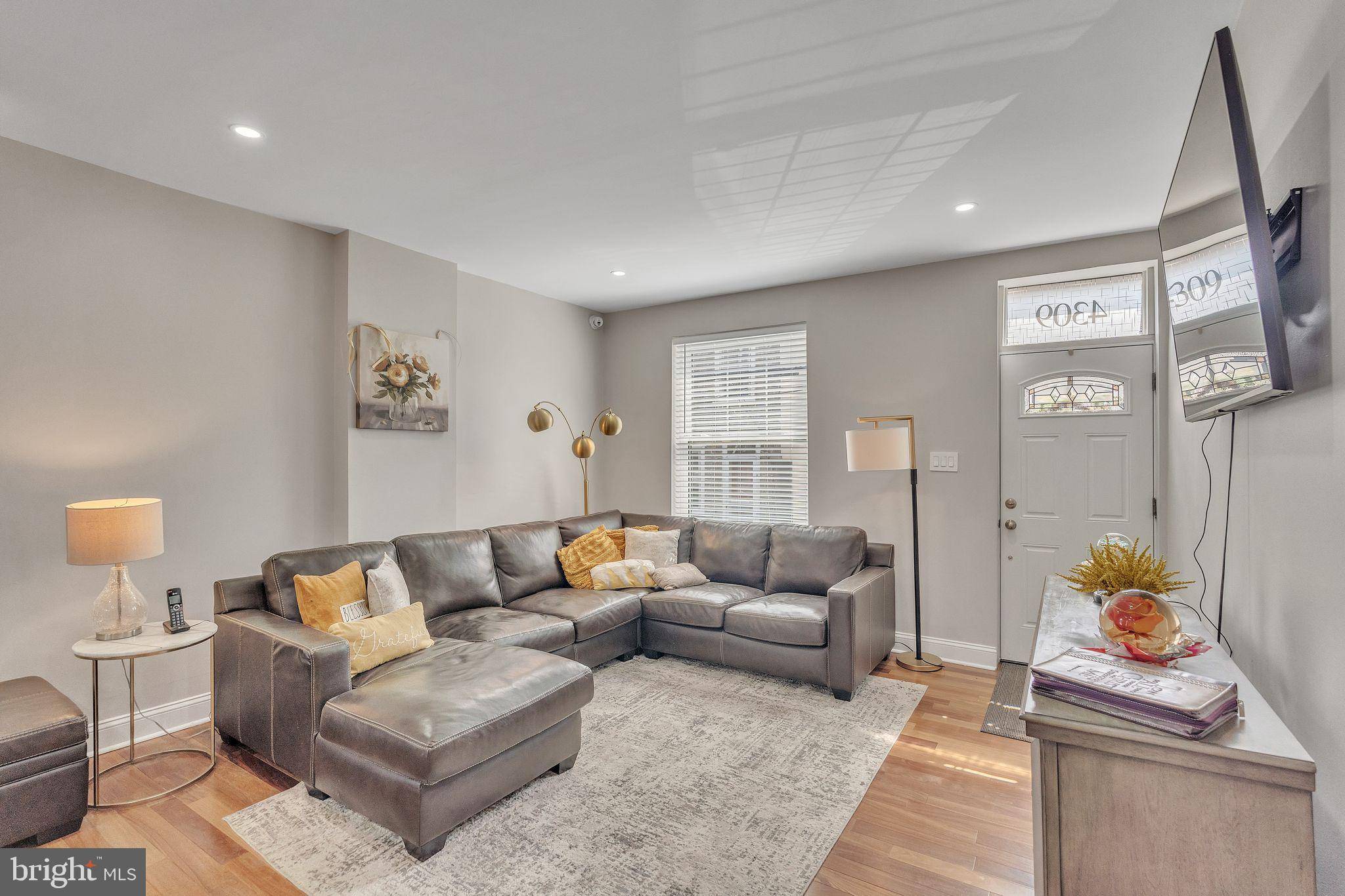 Philadelphia, PA 19128,4309 FLEMING ST