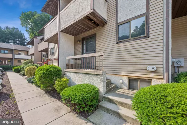 Cherry Hill, NJ 08002,47 MARA CT