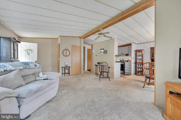 Stevens, PA 17578,18 MARLIN DR