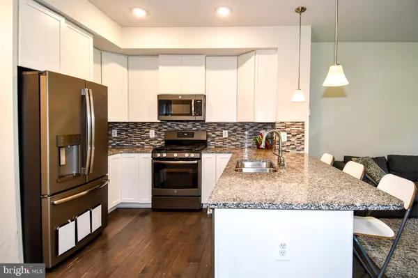 Gainesville, VA 20155,7065 DARBEY KNOLL DR