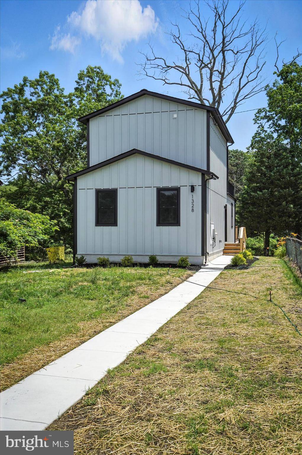 Pasadena, MD 21122,1328 EDNA RD