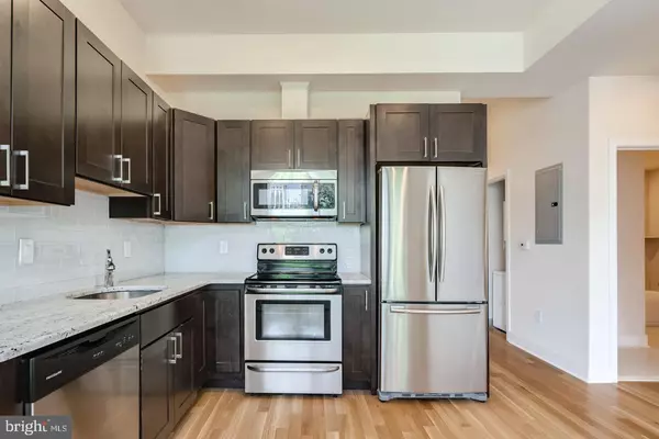 Philadelphia, PA 19146,1430 SOUTH ST #407