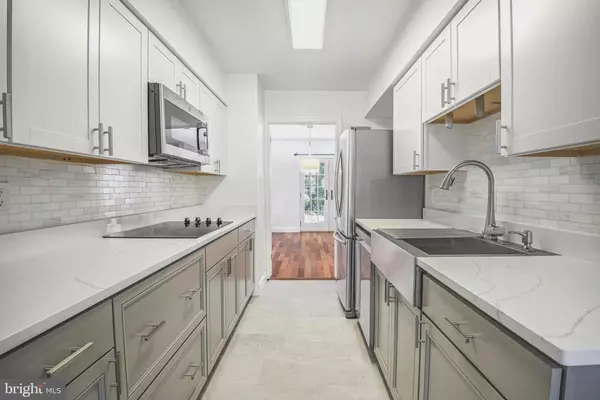 Potomac, MD 20854,7809 HEATHERTON LN