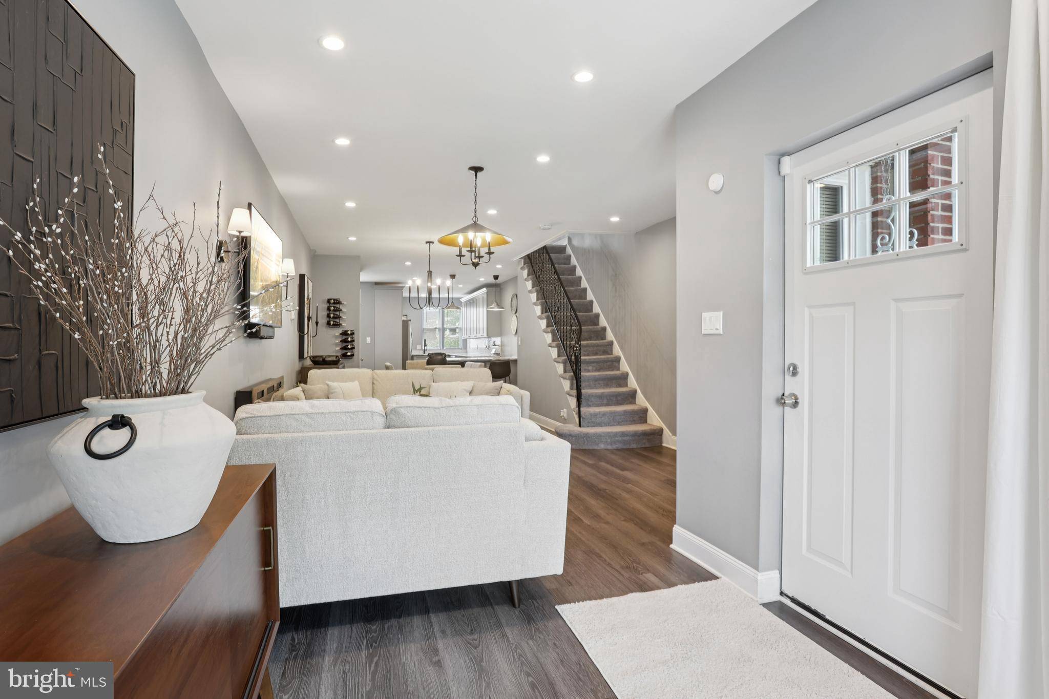 Philadelphia, PA 19138,7357 E WALNUT LN