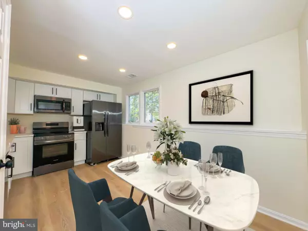 Upper Marlboro, MD 20774,221 RED JADE DR #9-1