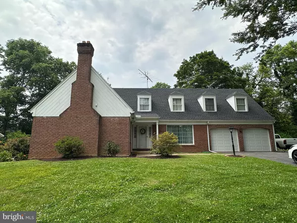 13110 WOODBURN DR, Hagerstown, MD 21742
