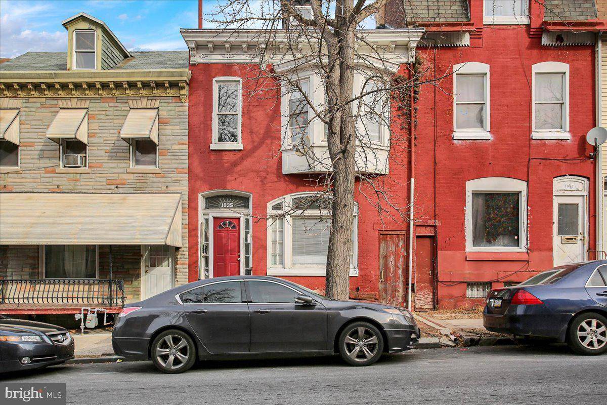 1035 WALNUT ST, Reading, PA 19601