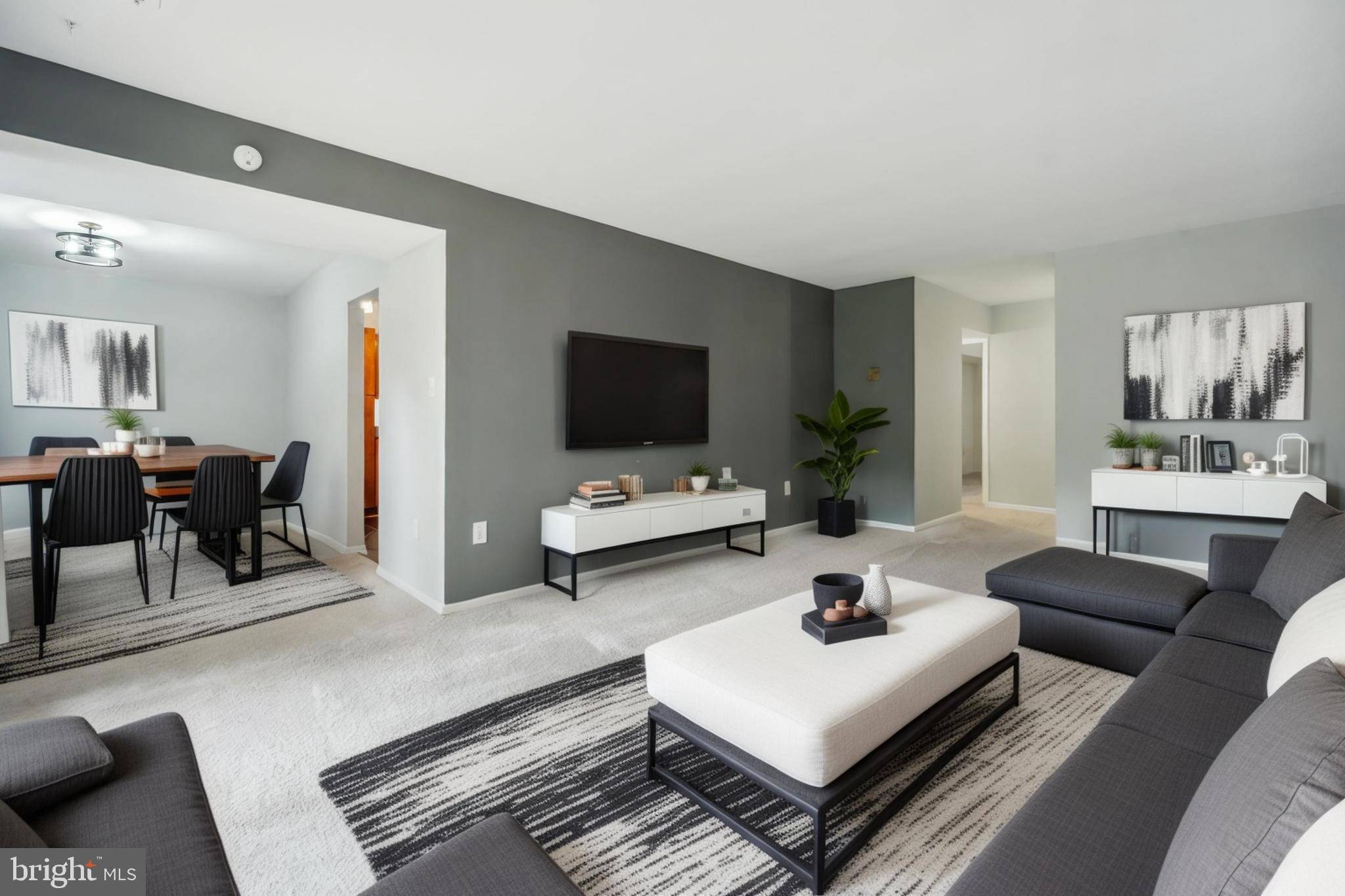 Fairfax, VA 22031,9810 KINGSBRIDGE DR #102