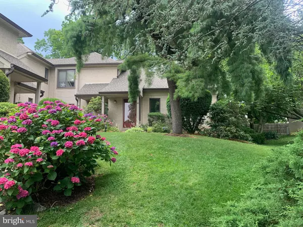 25 OAKMONT PL, Media, PA 19063