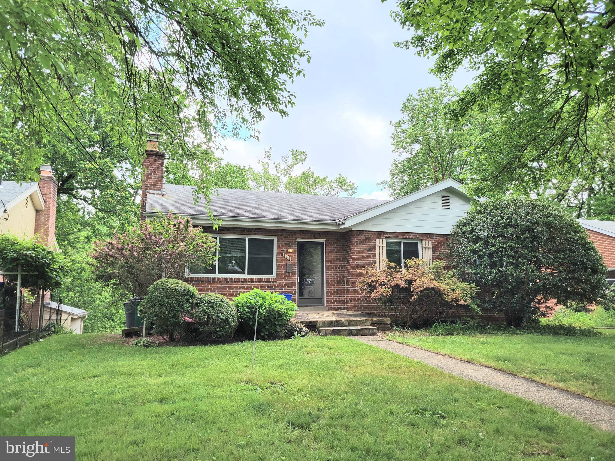 Silver Spring, MD 20910,142 FLEETWOOD TER
