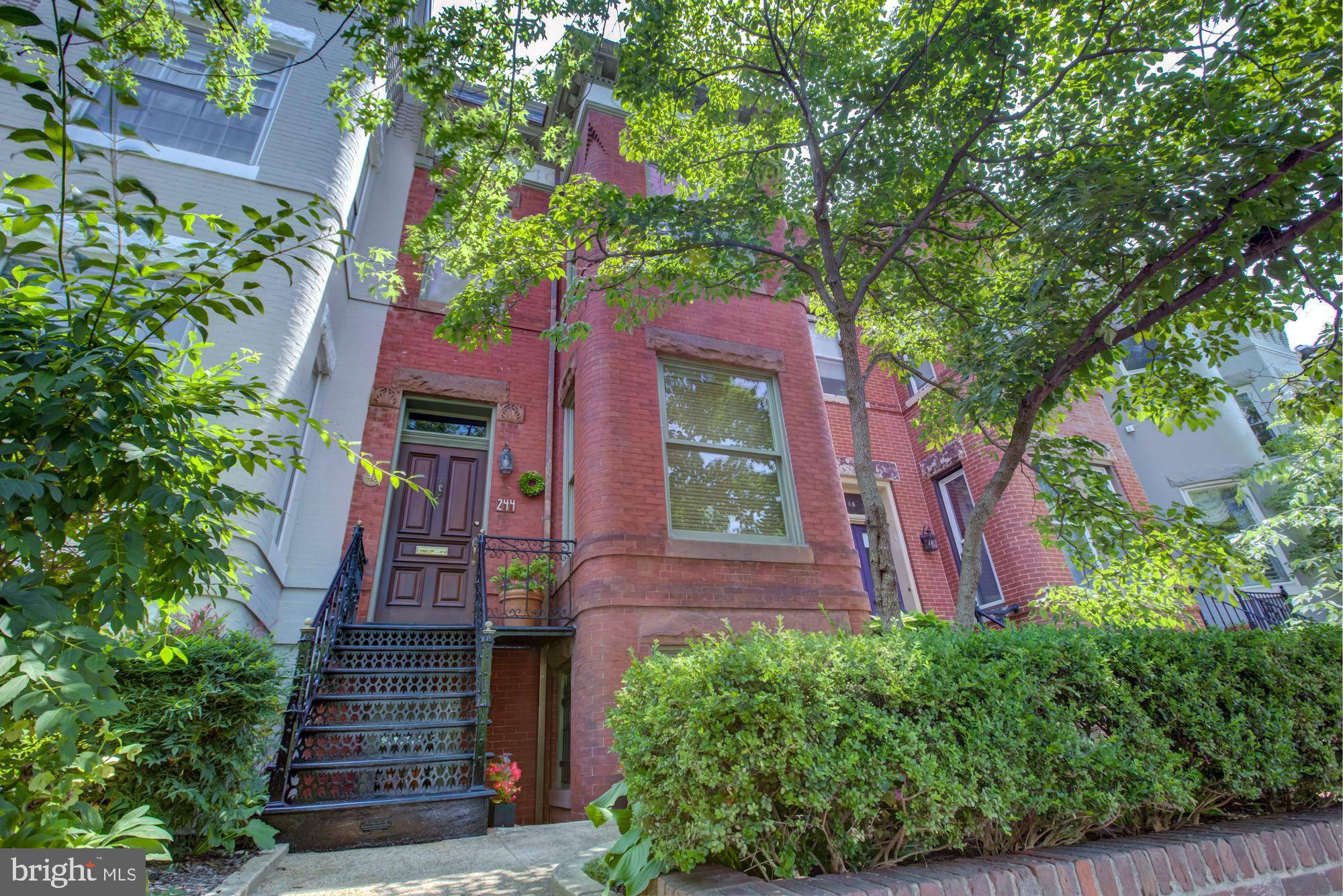 244 8TH ST SE, Washington, DC 20003