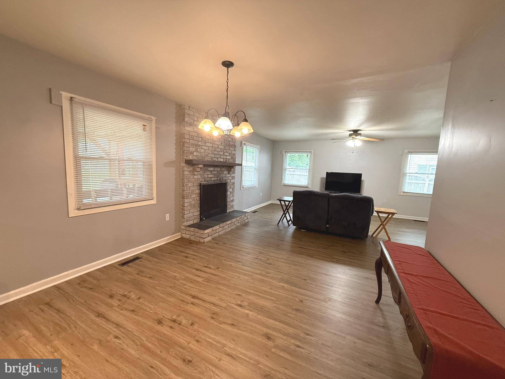 Willingboro, NJ 08046,52 HENDERSON LN