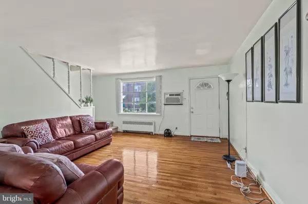 Philadelphia, PA 19111,1329 BARNETT ST