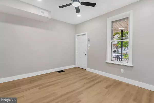 Philadelphia, PA 19135,4920 KNORR ST