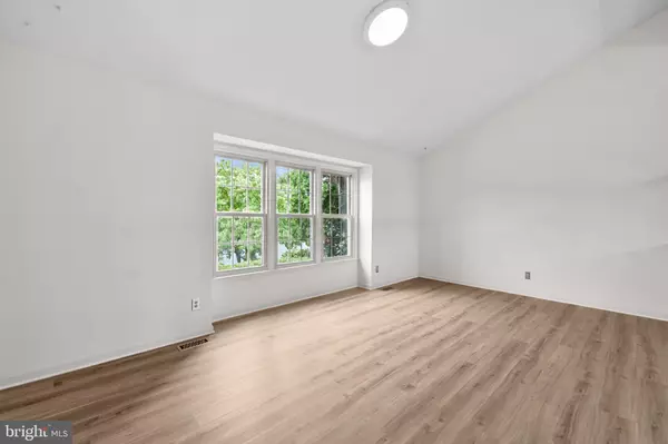 Centreville, VA 20120,5515 BUGGY WHIP DR