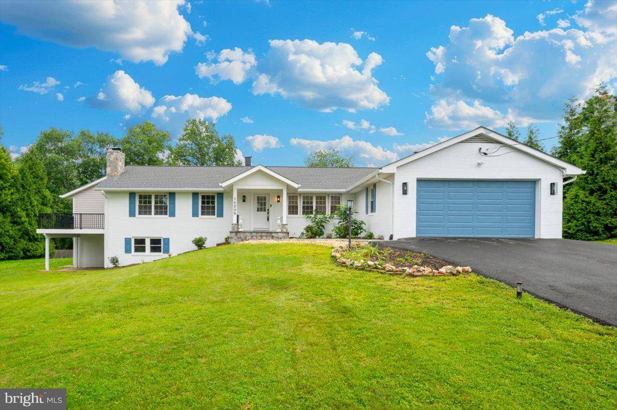 14209 MARIAN DR, Rockville, MD 20850
