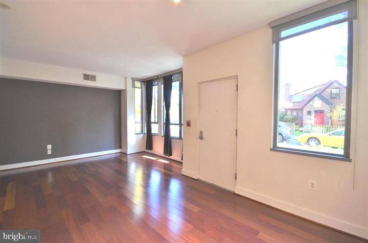 Arlington, VA 22209,1532 N SCOTT ST #TH-9