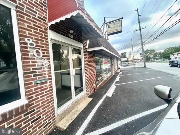 Folsom, PA 19033,808 MACDADE BLVD