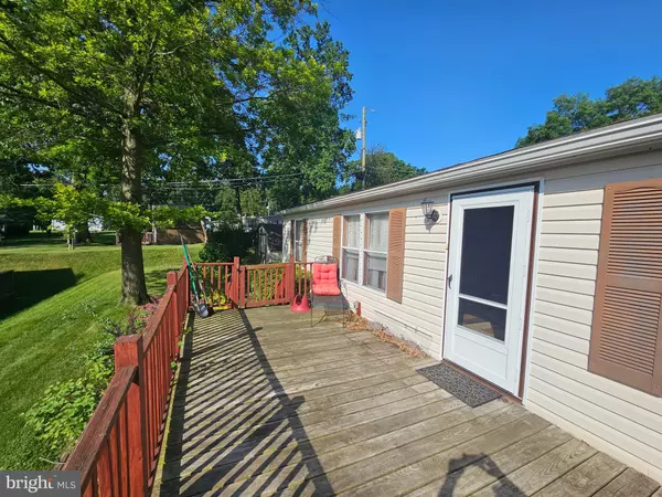 Elizabethtown, PA 17022,10 SUMMER DR