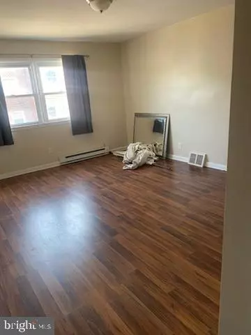 Philadelphia, PA 19131,3720 CONSHOHOCKEN AVE