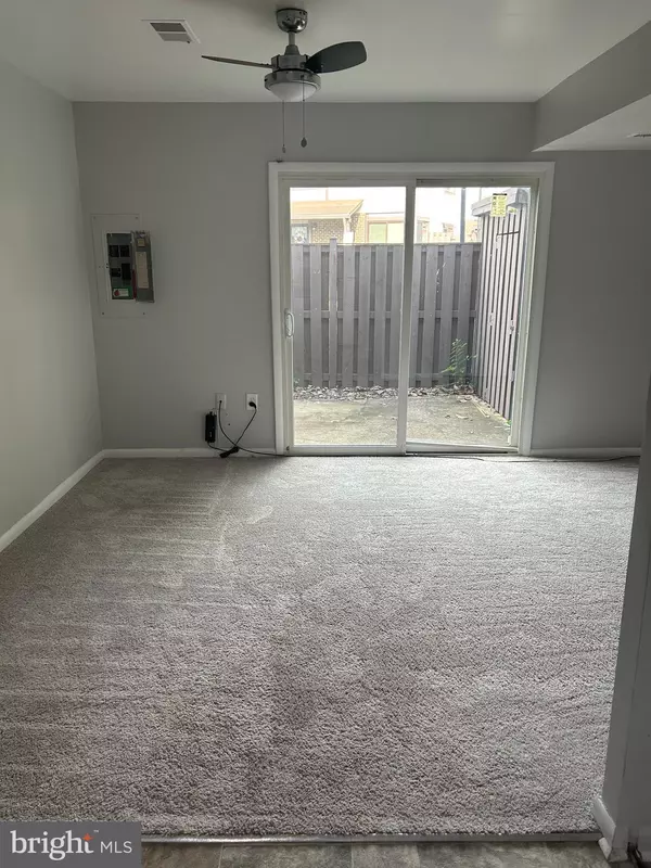 Upper Marlboro, MD 20774,123 BIG CHIMNEY BR #9-4