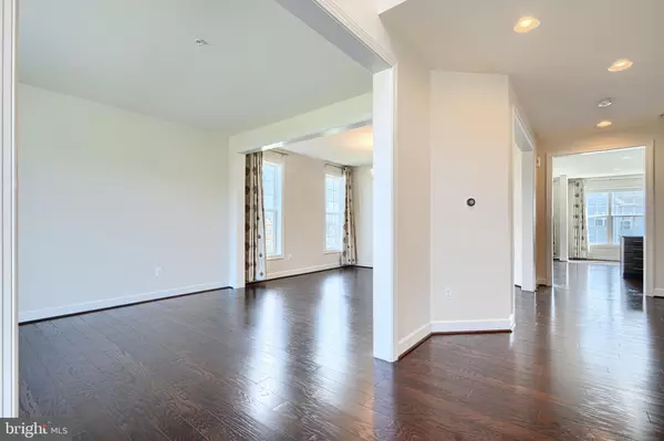 Perry Hall, MD 21128,10819 WHITE TRILLIUM RD