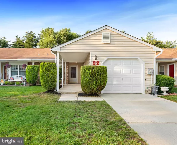 22 W BERWIN WAY, Mount Laurel, NJ 08054
