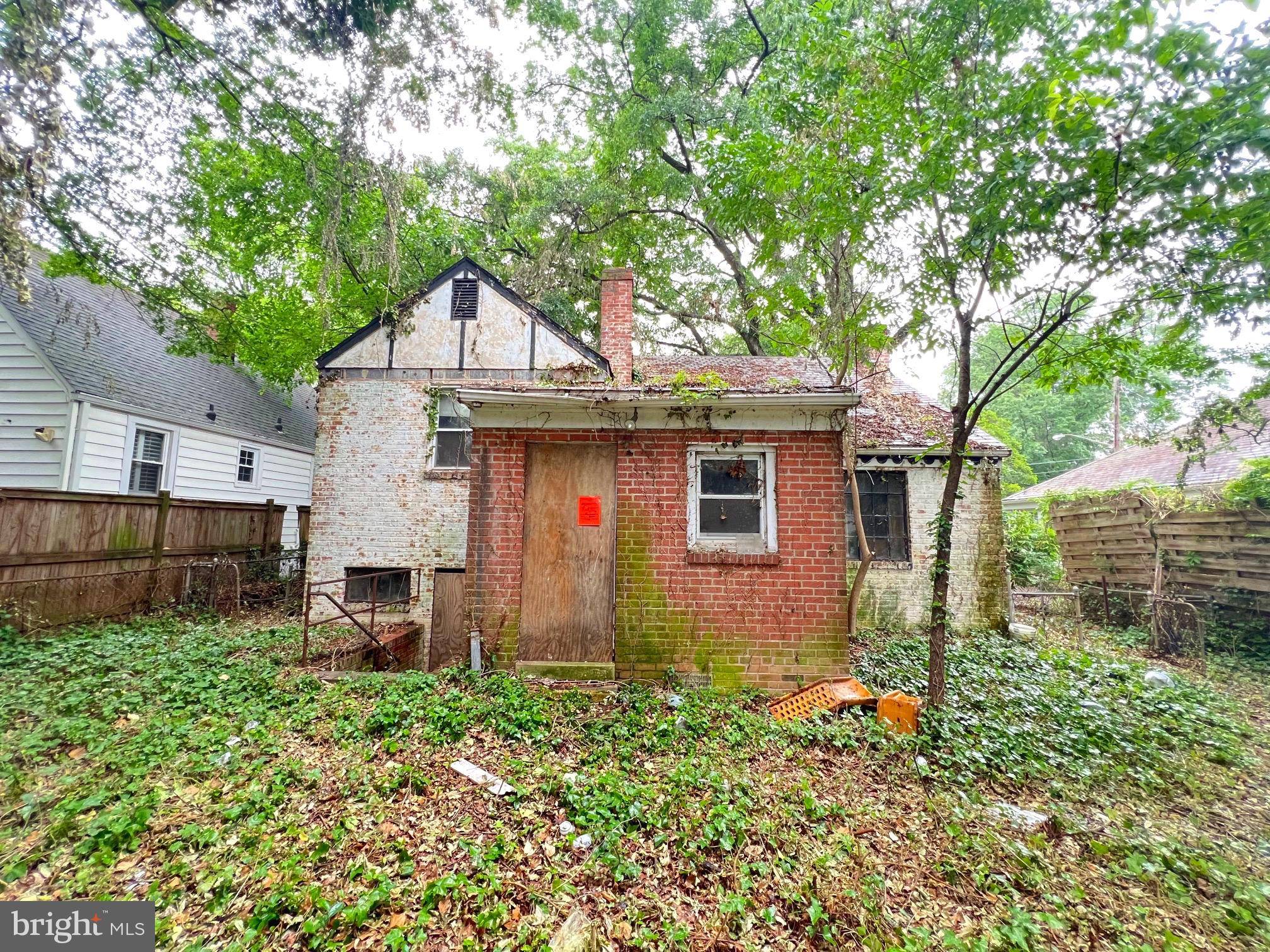College Park, MD 20740,7305 DICKINSON AVE