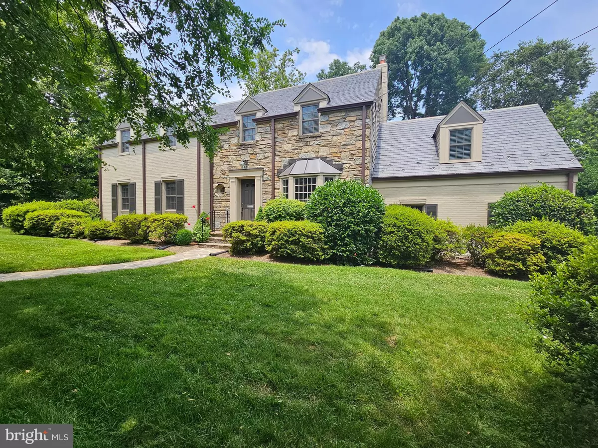 Chevy Chase, MD 20815,3819 WOODBINE ST