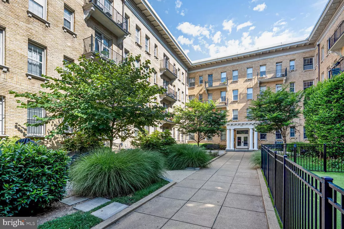 Washington, DC 20009,1401 COLUMBIA RD NW #213