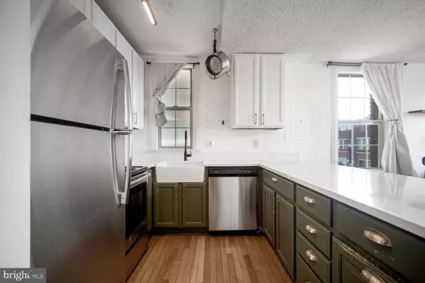 Washington, DC 20009,1401 COLUMBIA RD NW #213