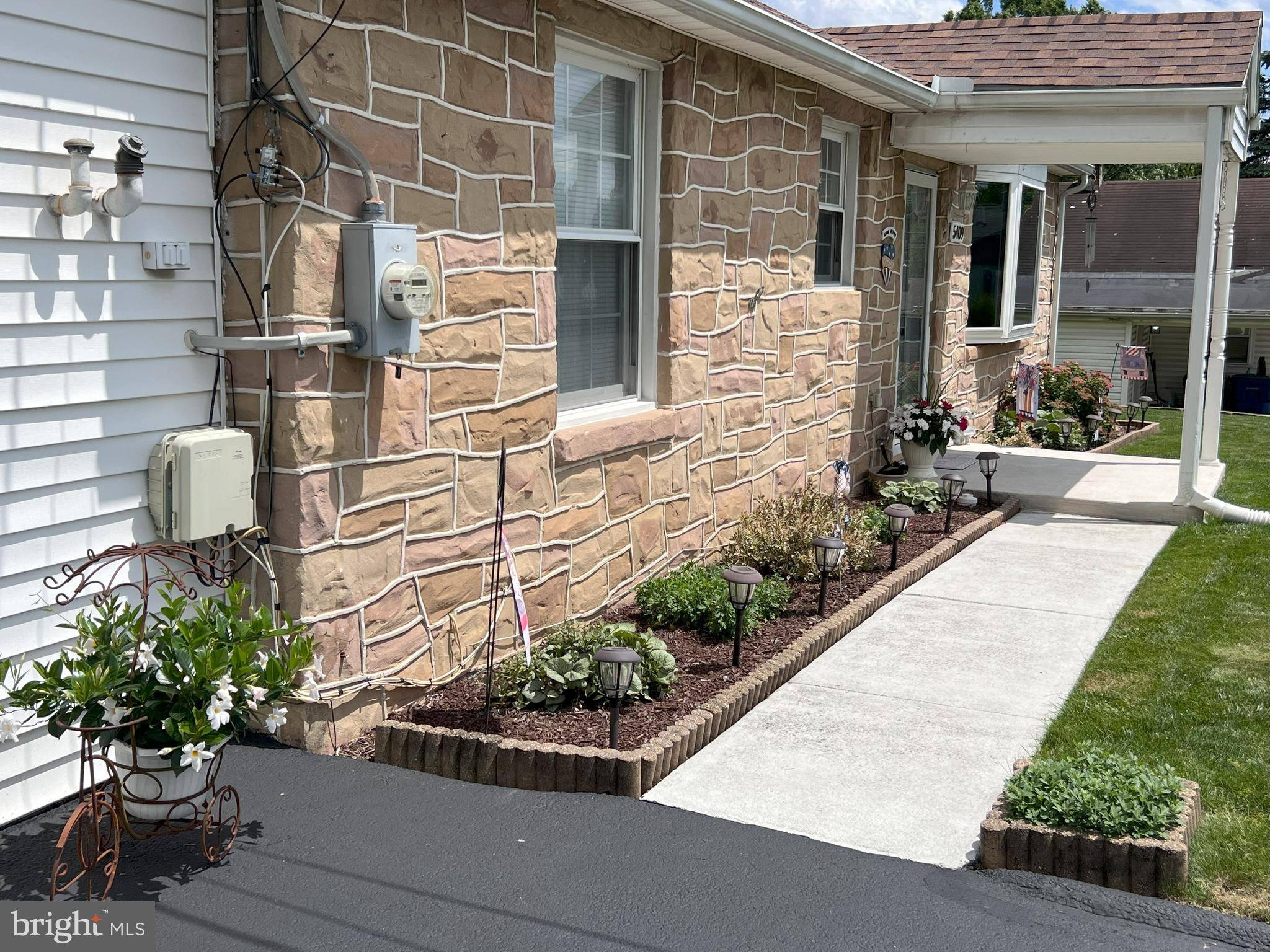Harrisburg, PA 17112,5409 EARL CT