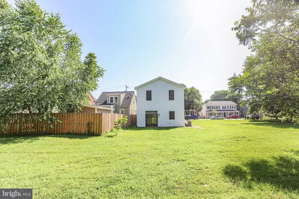 Fredericksburg, VA 22401,1606 CHARLES ST