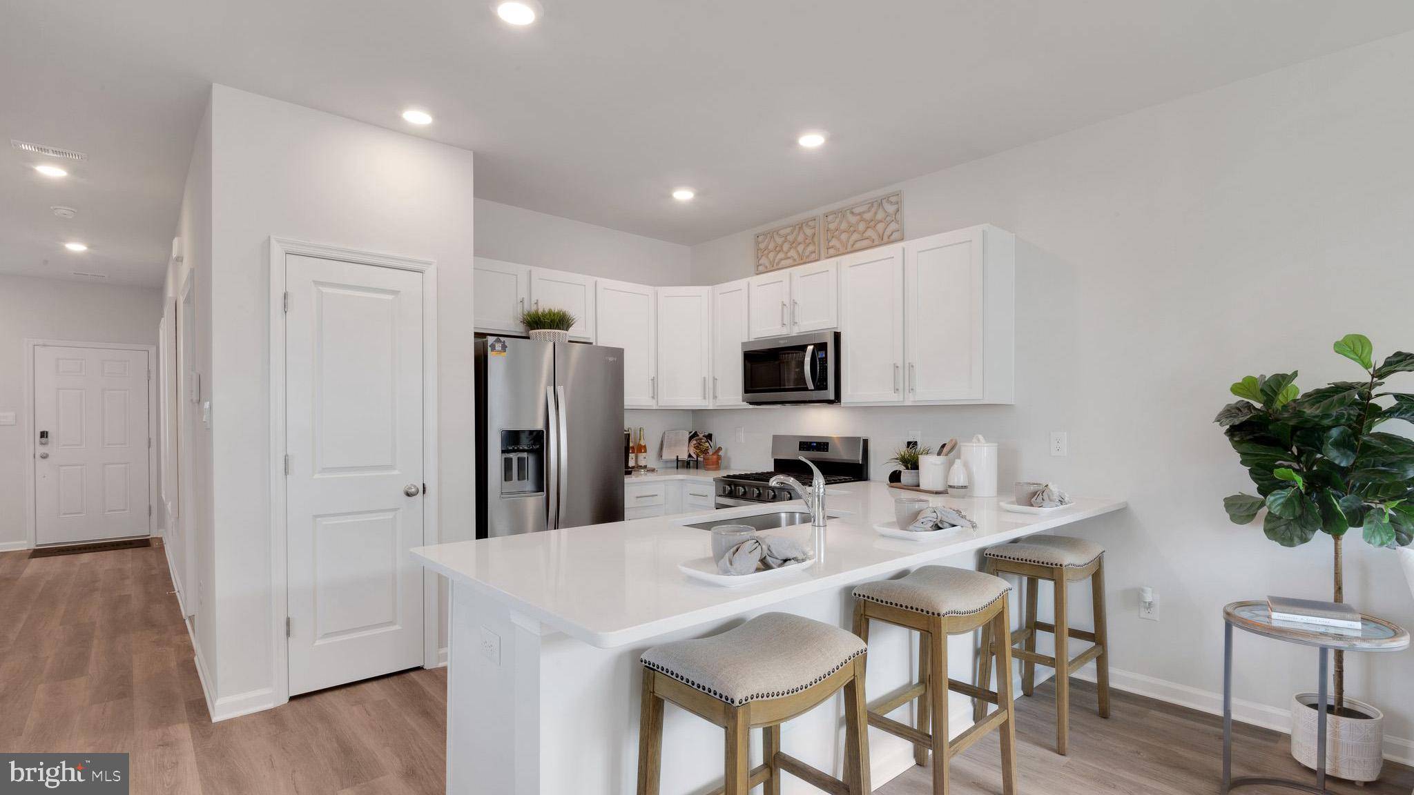 Egg Harbor Township, NJ 08234,226 HERMOSA DR