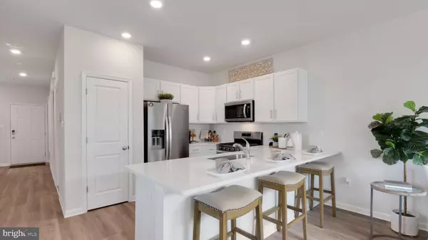 Egg Harbor Township, NJ 08234,226 HERMOSA DR