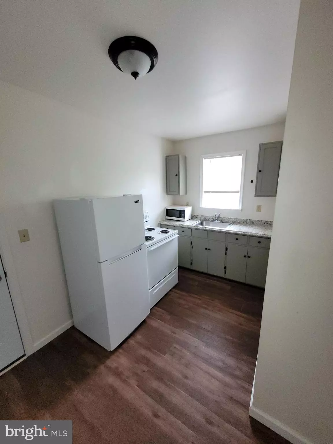Berkeley Springs, WV 25411,703 S. WASHINGTON ST #4