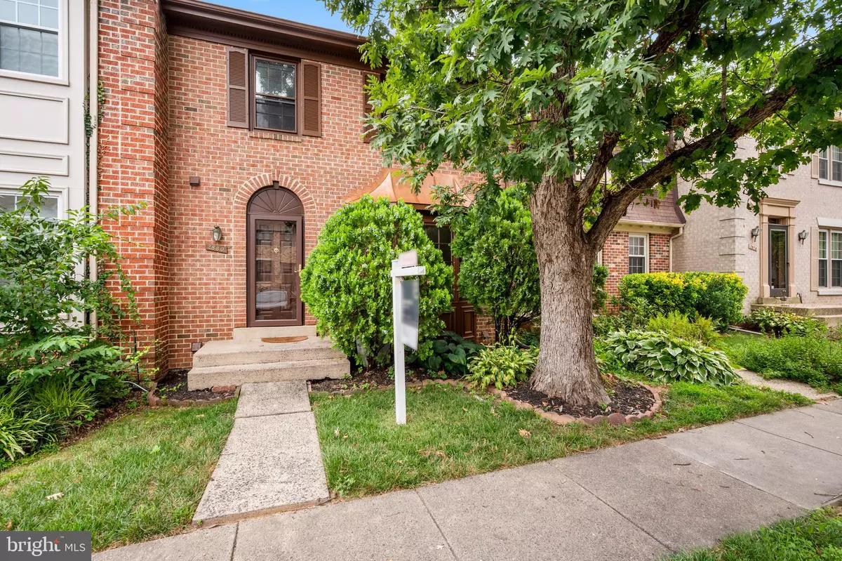 Vienna, VA 22181,2880 KELLY SQ