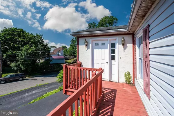 Frackville, PA 17931,27 E SPRING ST