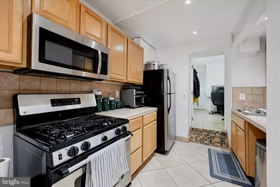 317 S DUNCAN ST, Baltimore, MD 21231