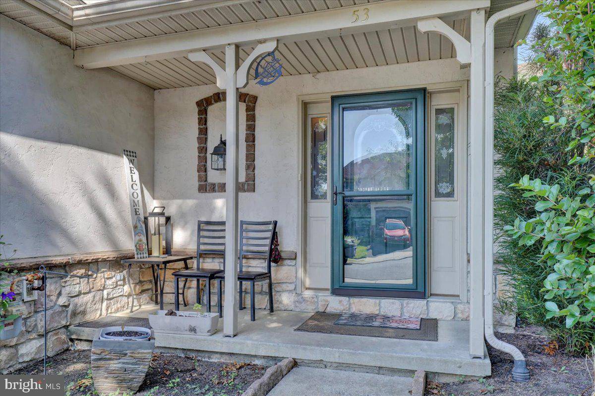 Ephrata, PA 17522,53 HAWK LN