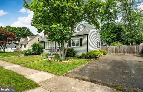 Morrisville, PA 19067,642 HILLCREST AVE