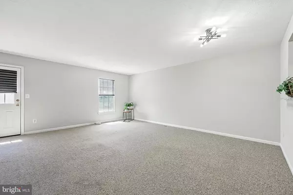 Newark, DE 19711,903 GLEN FALLS CT